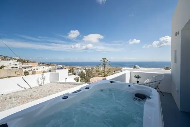 Sea View Suite with Spa & Steam Room