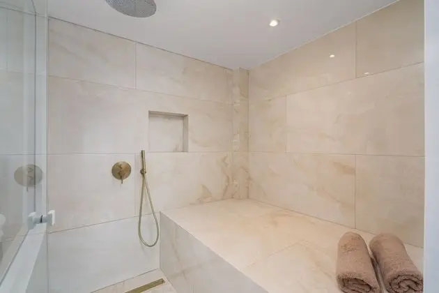Sea View Suite with Spa & Steam Room