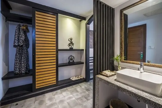 Deluxe Süit, 1 Çift Kişilik Yatak, Balkon (Free Pick Up)