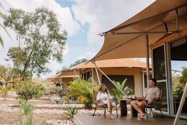 Tek Büyük veya İki Ayrı Yataklı Oda (Pearlers Village Safari Tent)