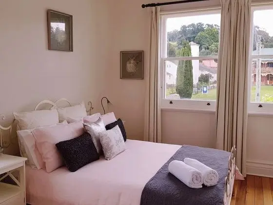 Luxury Oda, 1 Büyük (Queen) Boy Yatak, Sigara İçilmez