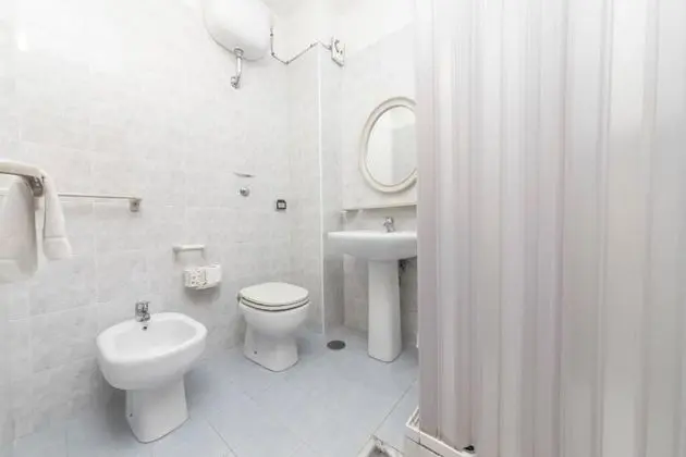 Classic Tek Büyük veya İki Ayrı Yataklı Oda