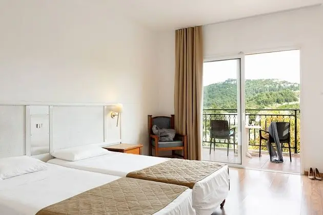 Double or Twin Room with Garden View - Pool View