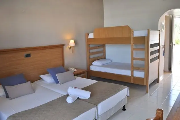 Standard Family Room with Bunk Bed