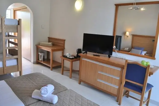 Standard Family Room with Bunk Bed