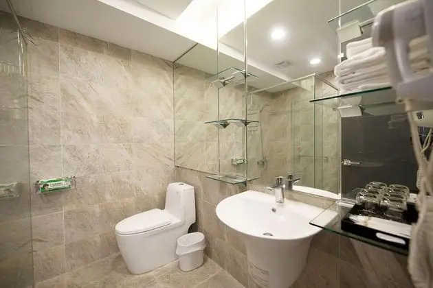 Dört Kişilik Oda, 2 Çift Kişilik Yatak, Balkon