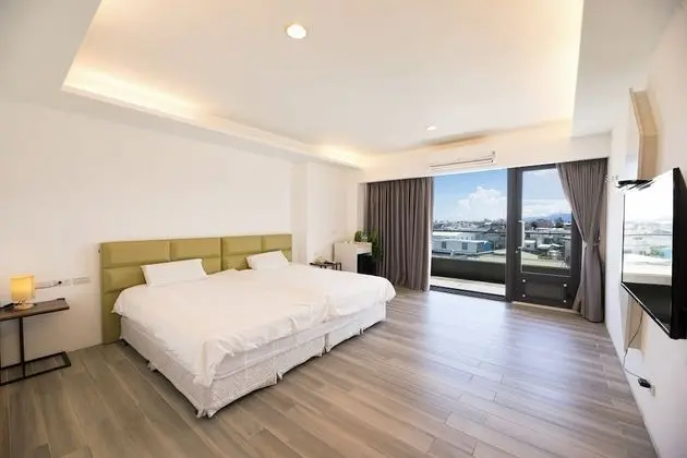 Tek Büyük Yataklı Oda, Balkon