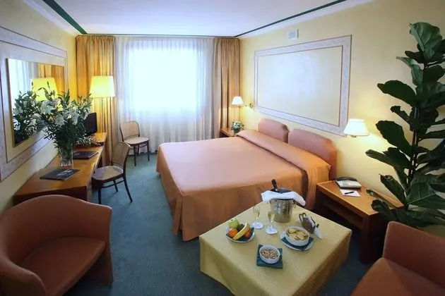 Junior Suit Standard