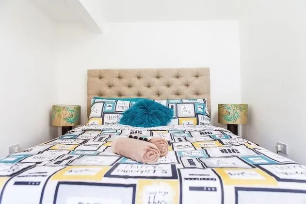Premium Apart Daire, 1 En Büyük (King) Boy Yatak ve Çekyat, Sigara İçilmez, Bahçe Manzaralı