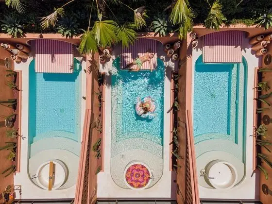 Grand 1 Bedroom Villa with Private Pool & Bathtub