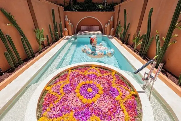 Grand 1 Bedroom Villa with Private Pool & Bathtub
