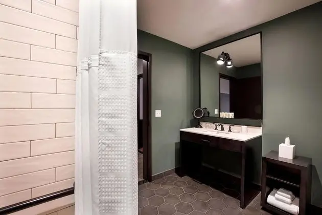 Deluxe Oda, 2 Büyük (Queen) Boy Yatak, Sigara İçilmez