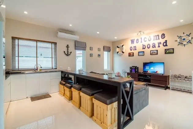 3 Bedrooms Villa