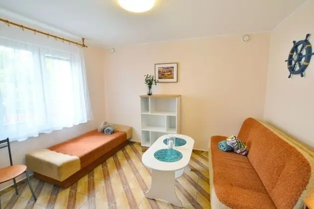 Üç Kişilik Oda (01)