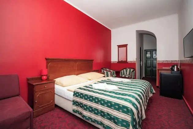 Deluxe Üç Kişilik Oda