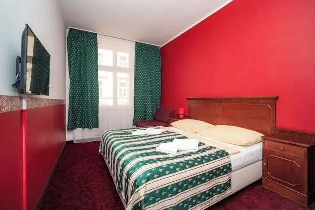 Deluxe Üç Kişilik Oda