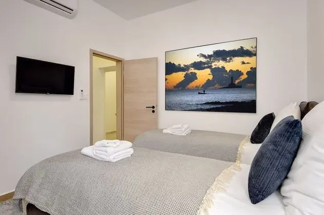 Family Apartment, 2 Bedrooms (2)
