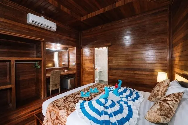 Traditional Tek Büyük Yataklı Oda