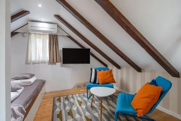 Apart Daire, 1 Büyük (Queen) Boy Yatak