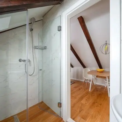 Apart Daire, 1 Büyük (Queen) Boy Yatak