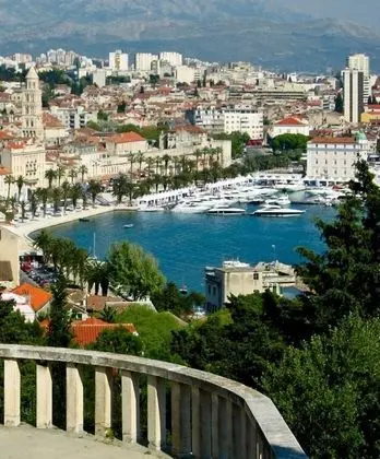 Apart Daire, 1 Büyük (Queen) Boy Yatak