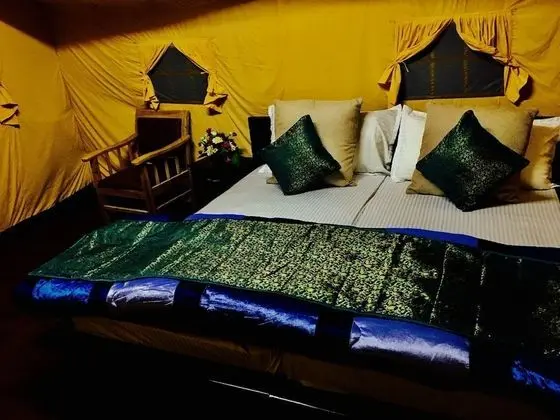 Deluxe Tek Büyük Yataklı Oda, 1 Çift Kişilik Yatak, Dağ Manzaralı, Bahçeli