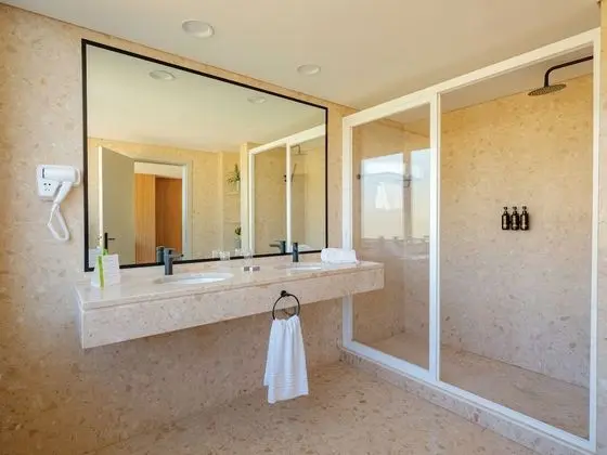 Charming Suite