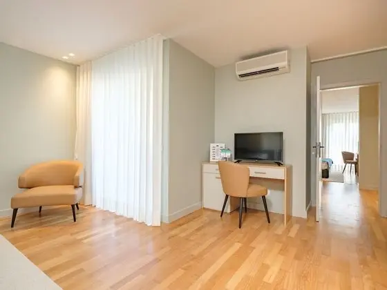 Prestige Room