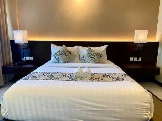 Deluxe Tek Büyük Yataklı Oda