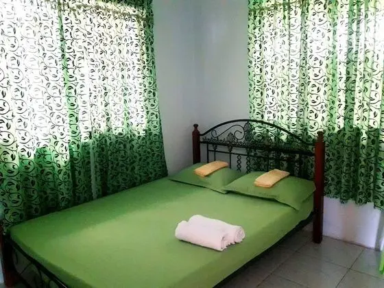 Tek Büyük Yataklı Oda, Ortak Banyo