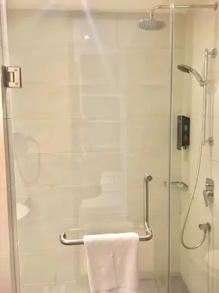 Tek Büyük veya İki Ayrı Yataklı Oda, Özel Banyo