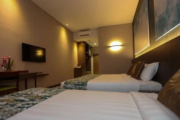 Deluxe Üç Kişilik Oda
