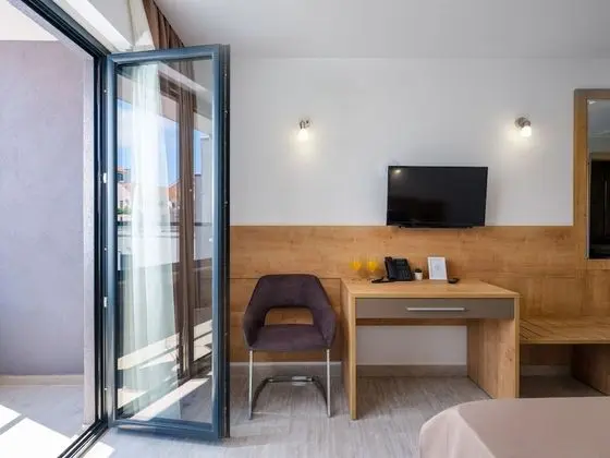 Premium Tek Büyük veya İki Ayrı Yataklı Oda, Şehir Manzaralı
