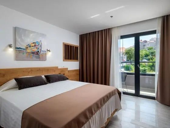 Premium Tek Büyük veya İki Ayrı Yataklı Oda, Şehir Manzaralı
