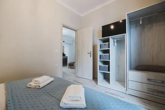 City Tek Büyük Yataklı Oda