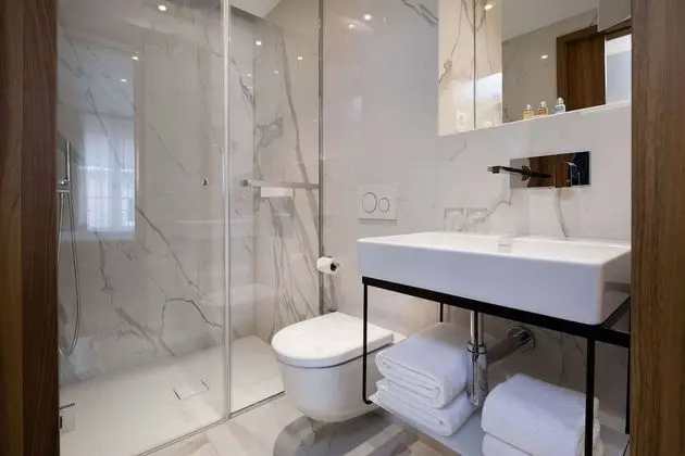Tek Büyük Yataklı Oda (Luxe)