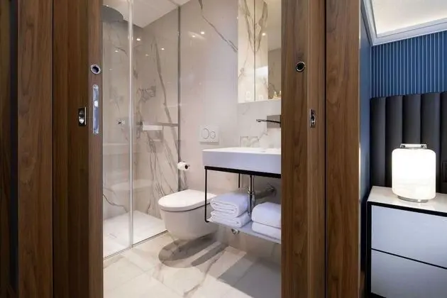 Tek Büyük Yataklı Oda (Luxe)