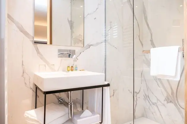 Tek Büyük Yataklı Oda (Luxe)