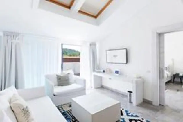 Attic Suite Teraslı