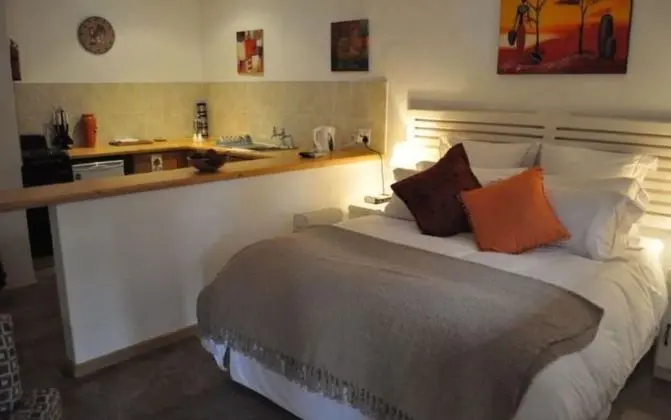 Deluxe Double Room with Bath and Shower