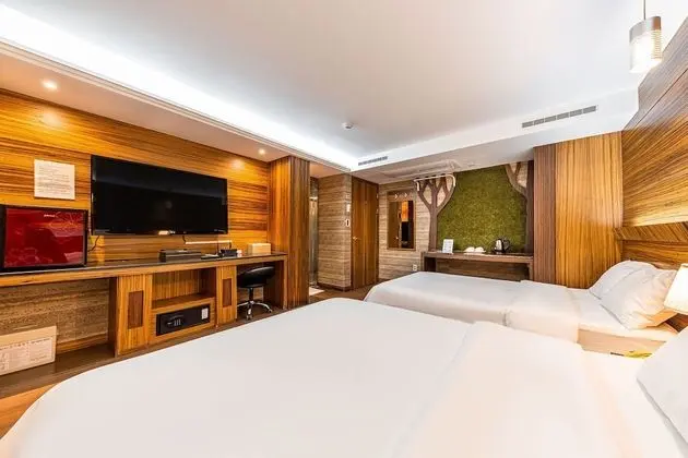 Deluxe Dört Kişilik Oda (Breakfast included)