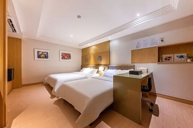 Superior Dört Kişilik Oda (Breakfast included)