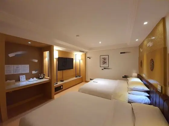 Superior Dört Kişilik Oda (Breakfast included)