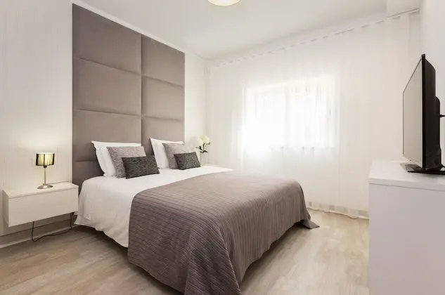 Apart Daire, 1 Yatak Odası, Teras, Kısmi Deniz Manzaralı (1)