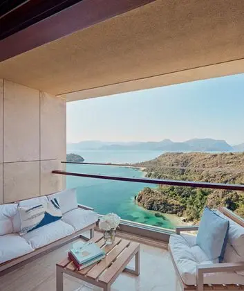 https://images.etstur.com/imgproxy/resize/2560x1440/files/images/hotelImages/etsrooms/675/Dmaris_Bay_20260127113615_1.jpg
