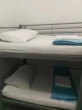Ortak Ranzalı Oda, Karma Ranzalı Oda (1 bed in 6-bed dorm)