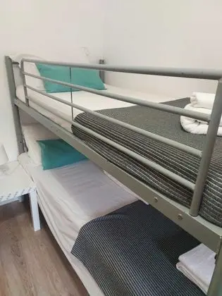 Ortak Ranzalı Oda, Karma Ranzalı Oda (1 bed in 6-bed dorm)