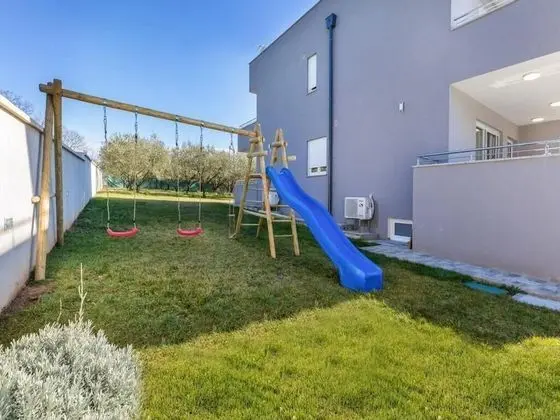 Ev, 3 Yatak Odası, Engellilere Uygun, Balkon