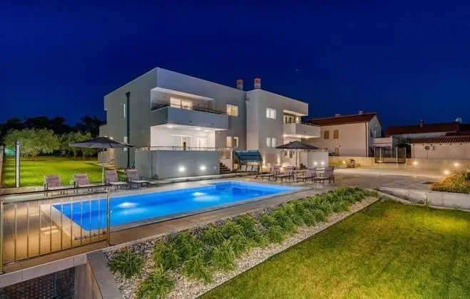 Ev, 3 Yatak Odası, Engellilere Uygun, Balkon