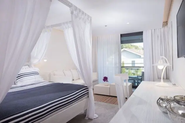 Junior Double Room